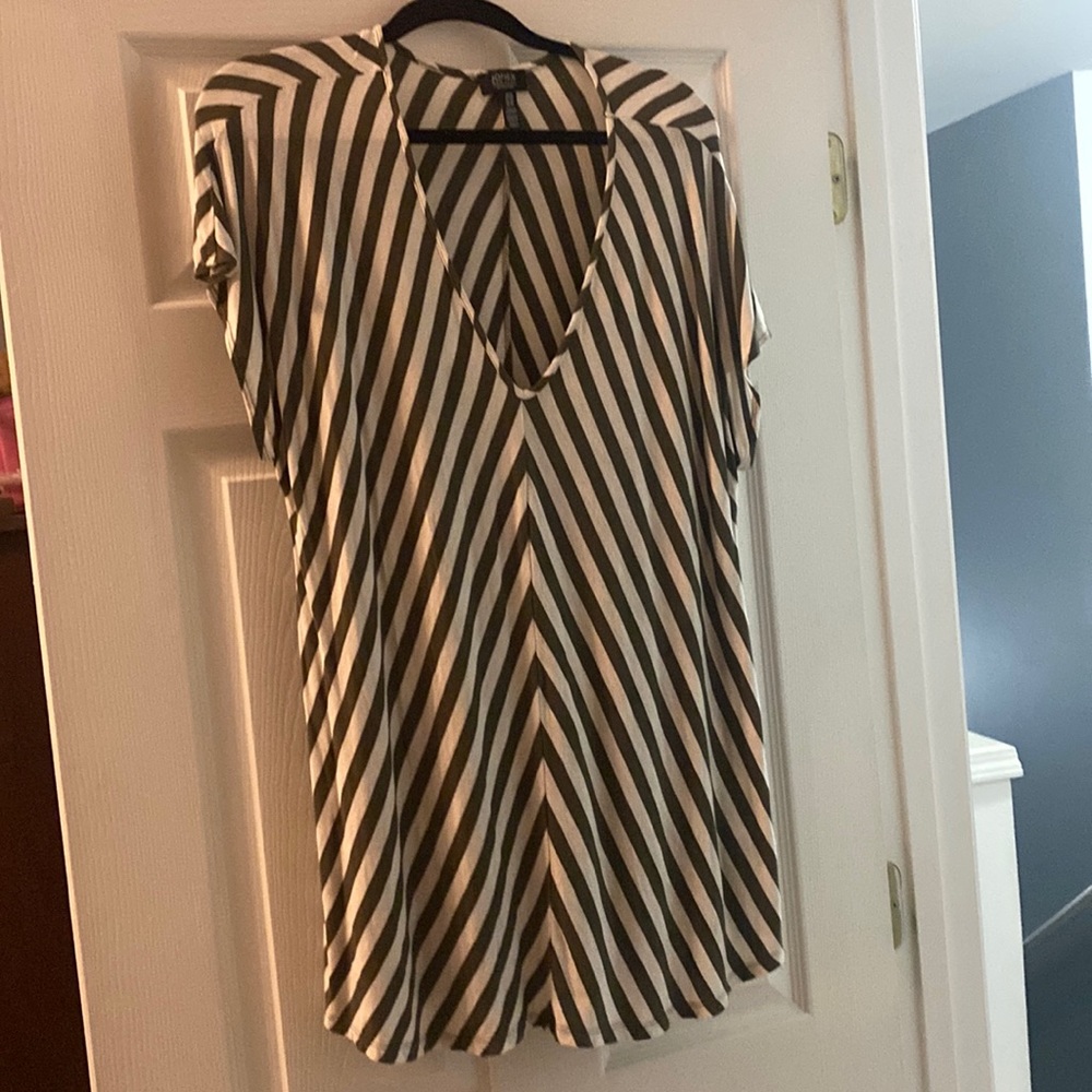 Jones New York 2x plus size long tshirt v neck never worn